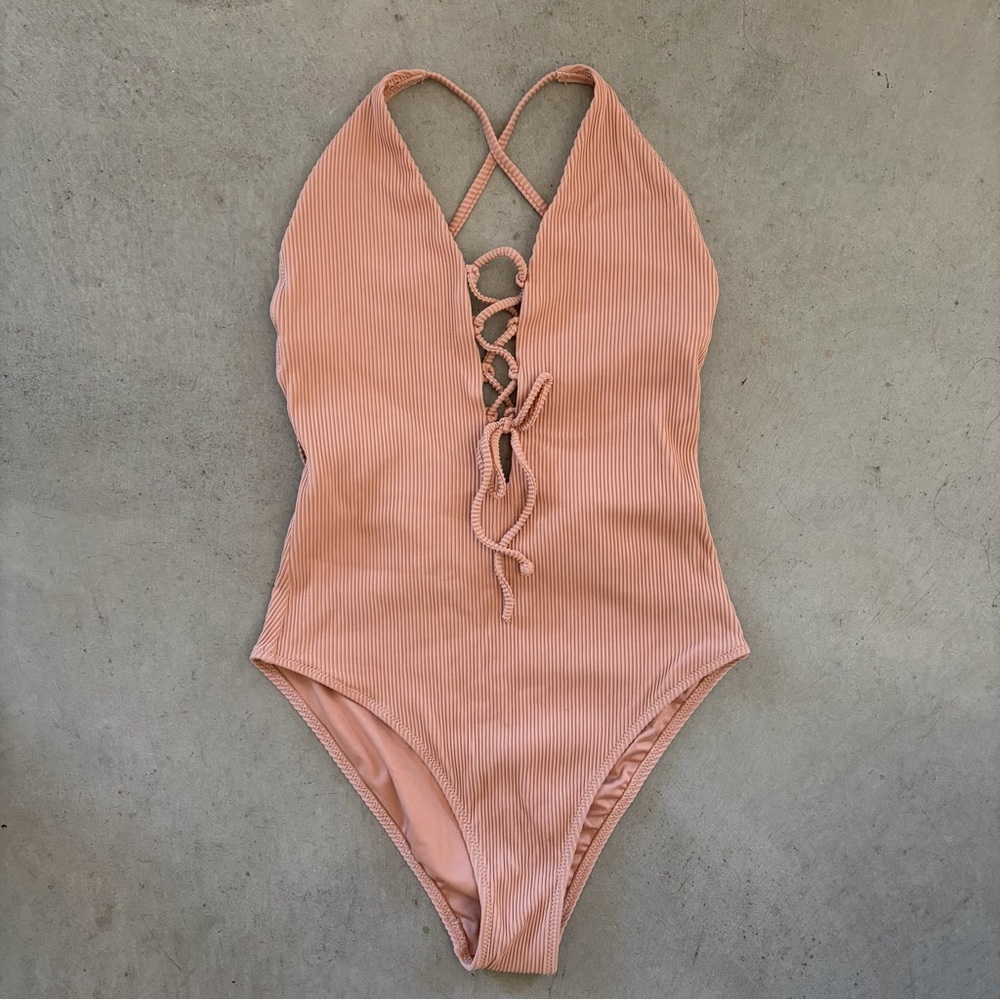 Ribbed one piece swimsuit